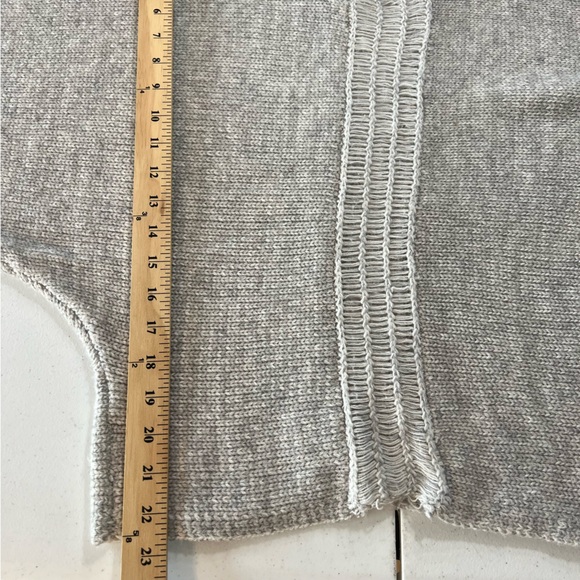 Miilla Rabbit Fur Nylon Blend Sweater Poncho Cape Batwing Sleeves Gray Medium - Picture 6 of 12